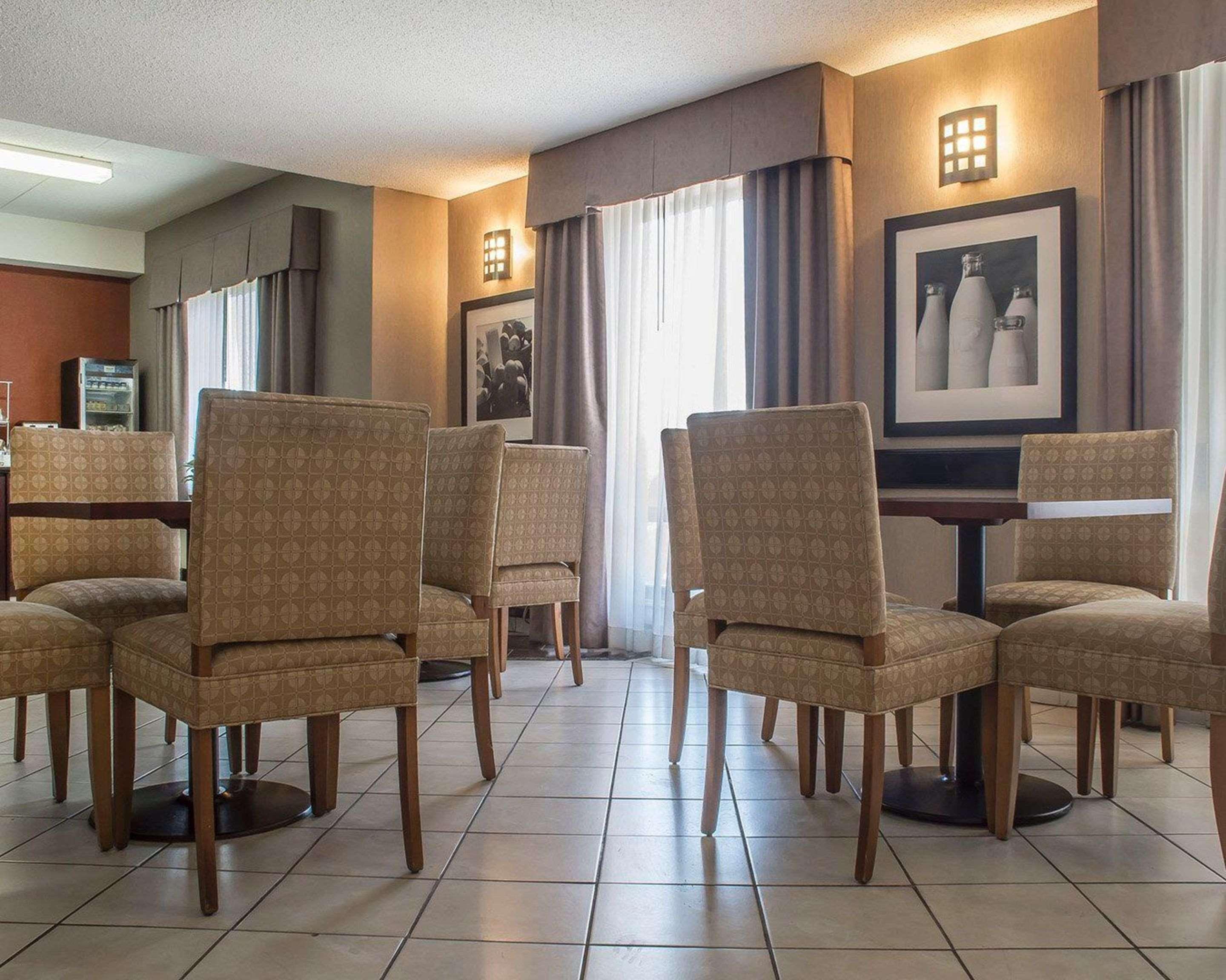 Comfort Inn Port Hope Bagian luar foto