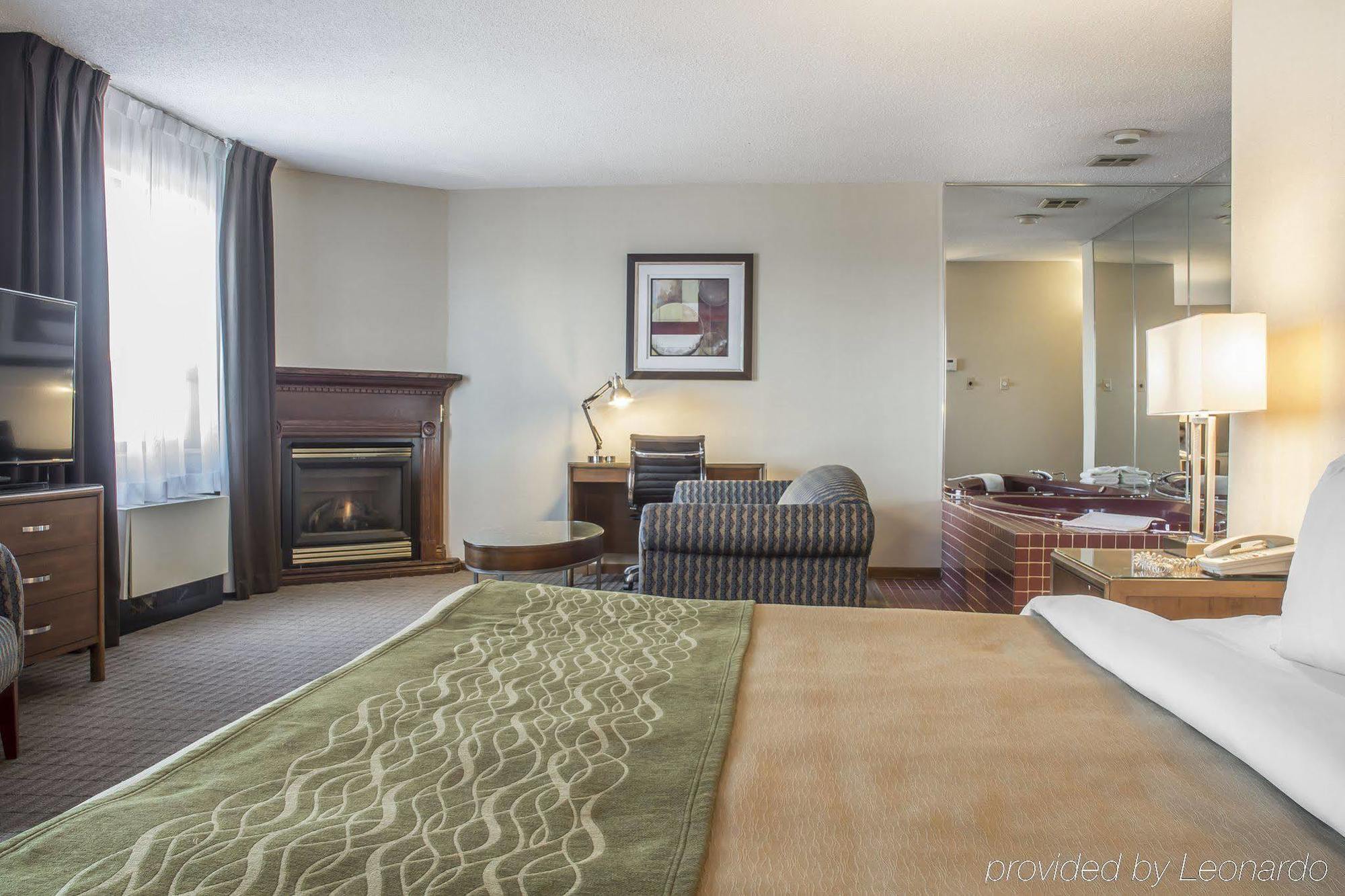 Comfort Inn Port Hope Bagian luar foto